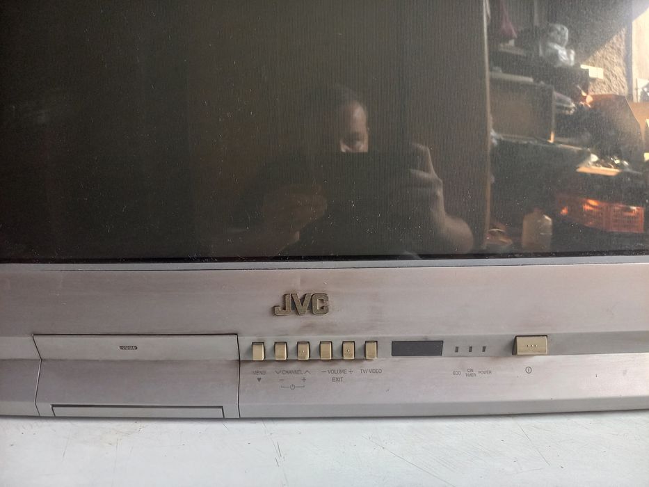 Продам телевизор JVC 72 диагональ