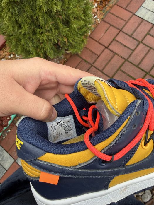 Nike Dunk Low Off White