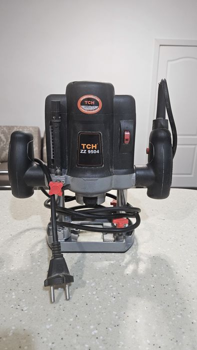 Продаётся фрезерный станок