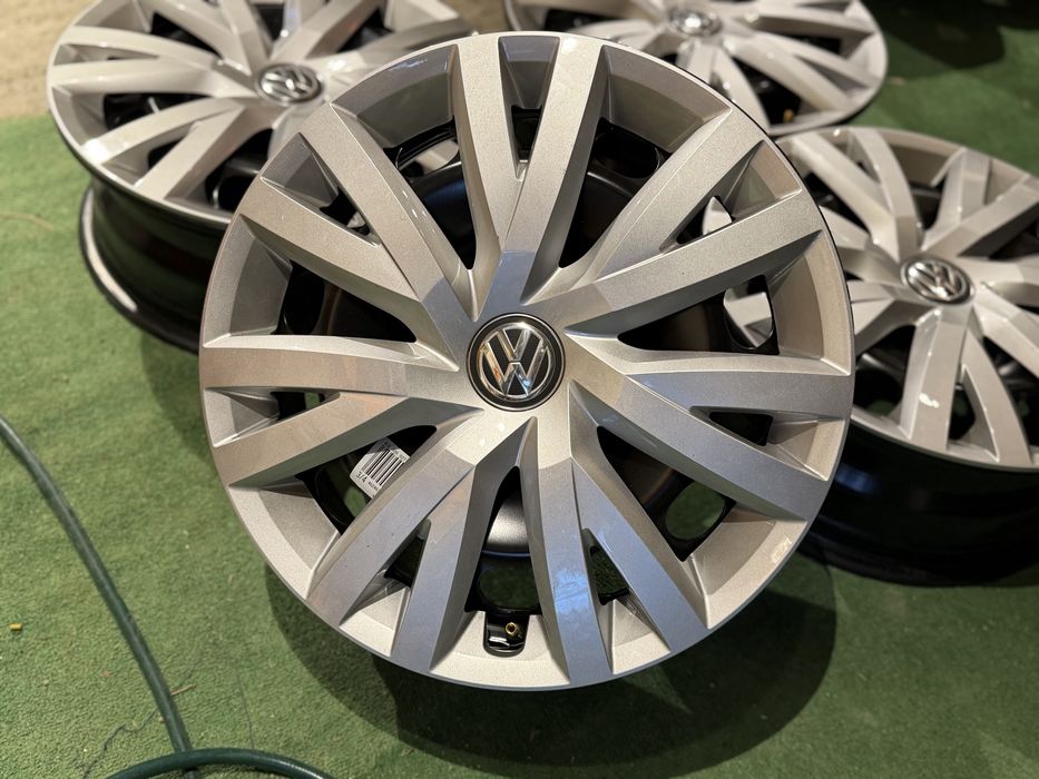 Jante originale r16 VW Golf 7 8 R16 5Q0601027BG 6x16 ET48 5x112 + capace noi (0 km)