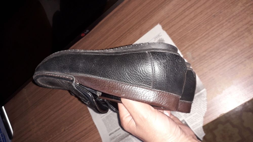 Продам туфли школьные на мальчика