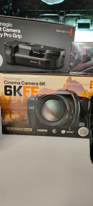 Blackmagic 6k full frame L mount , battery grip, viewfinder, cage, extra batteries