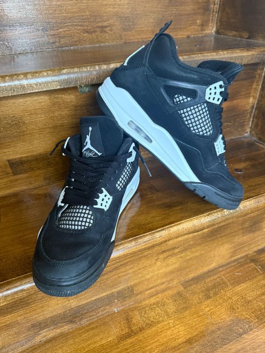 Adidasi jordan 4 model(White Thunder)