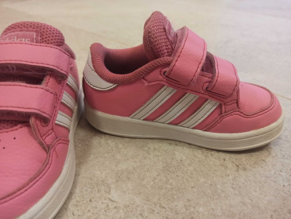 Детски маратонки за момиче Adidas