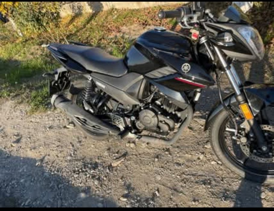 Motocicleta YAMAHA YS 125