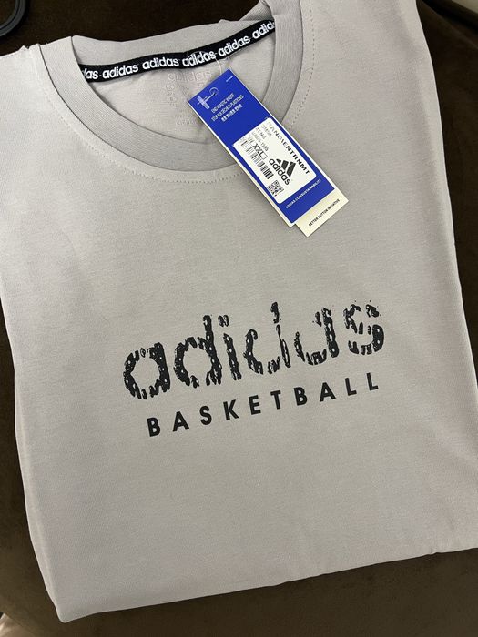 Tricou Adidas gri