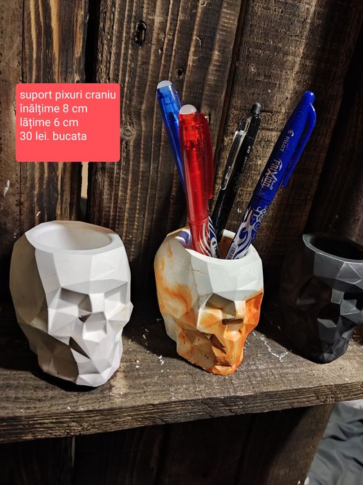 Siglă Versace din ipsos