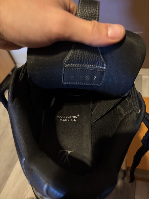 Louis Vuitton Skate Black Leather