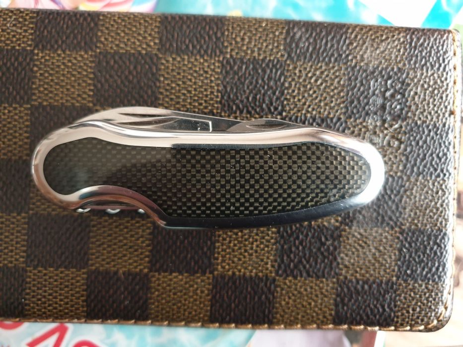 Швейцарско ножче Jorg hysek knife Wenger