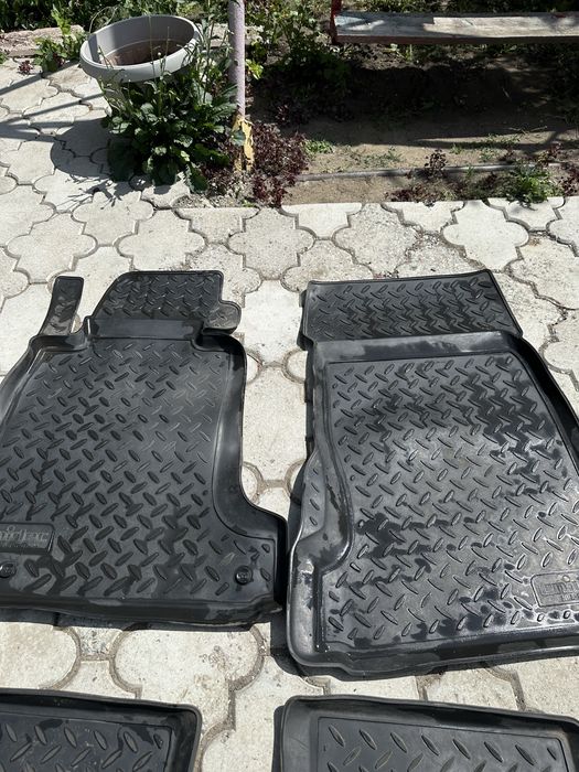 Полики для Бмв е39 продам