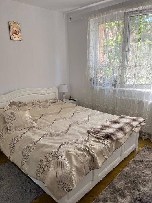 Apartament de inchirat