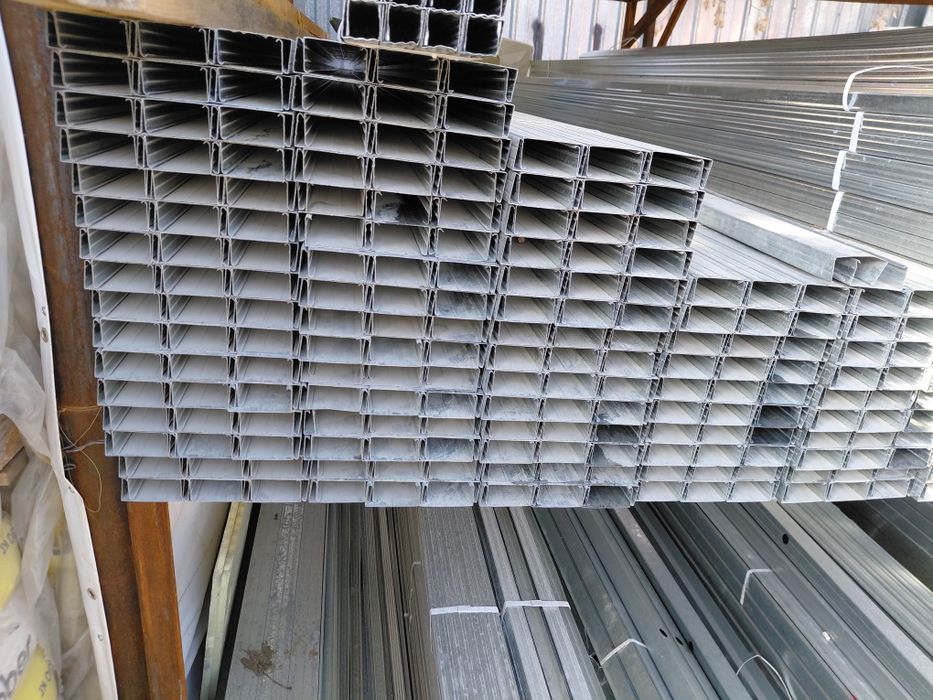 Профиль стенавой ГИПСАКАРТОН клей кафельный