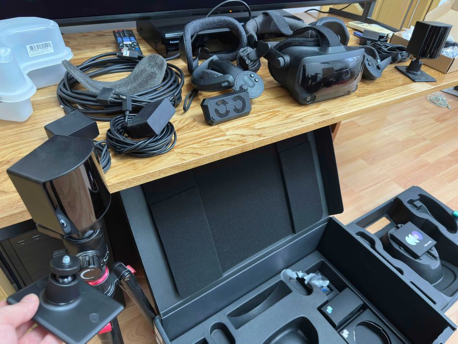 Valve Index complet +sistem prindere tavan +ventilator fata +protectie