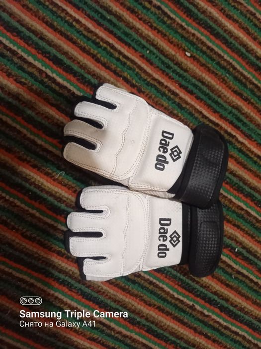 Боксёрский перчатки