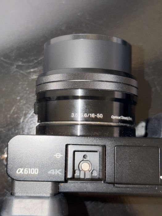Sonny mirrorless Alpha a6100 + obiectiv 16-50mm
