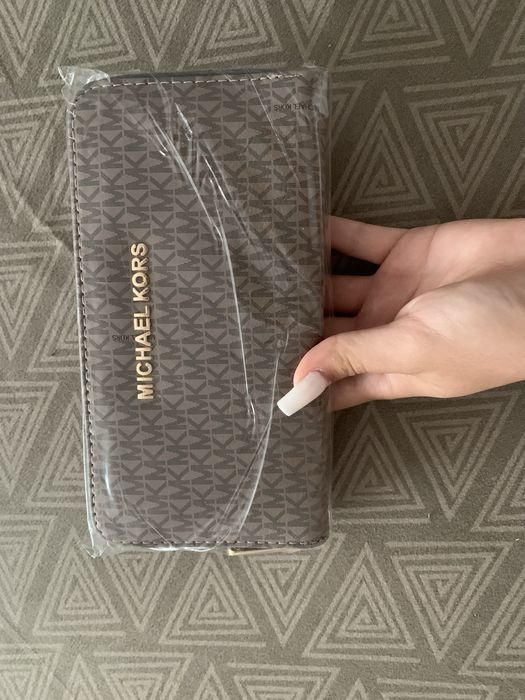 Portofel Michael Kors - OFERTĂ - 49 RON
