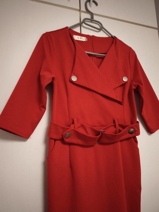 Rochie eleganta rosie