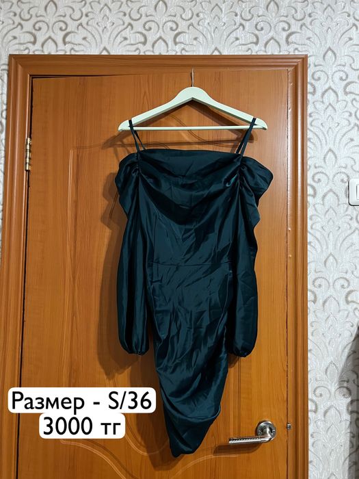 Платья вечерние и повседневные