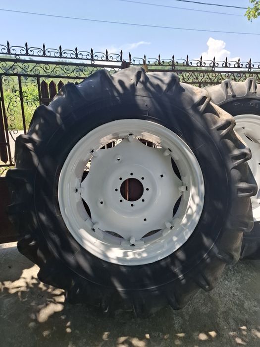 Roti tractor 16,9 R30 UTB/FIAT 445 453 550 640 643 683