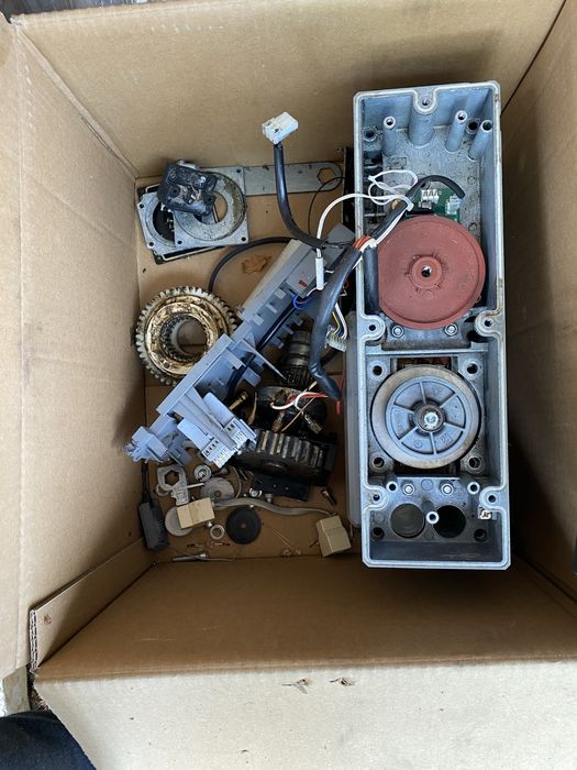 Автомат за плъзгаща врата marantec 820 comfort