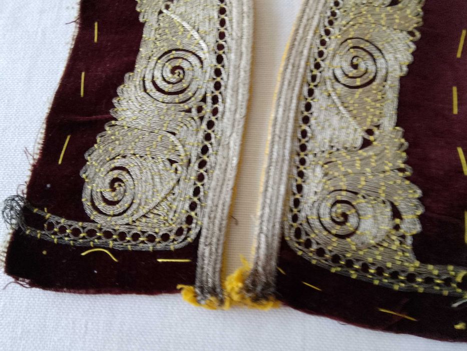 19 век Фолклорни мотиви за чехли