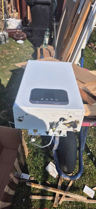 Instant apa calda gaz