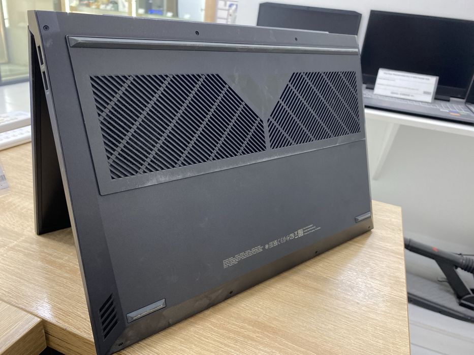 HP Victus Laptop 16 (p25)