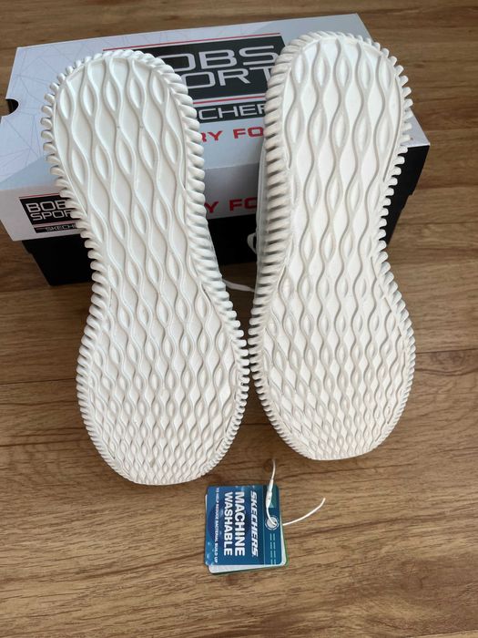 Skechers BOBS GEO Маратонки 38 номер