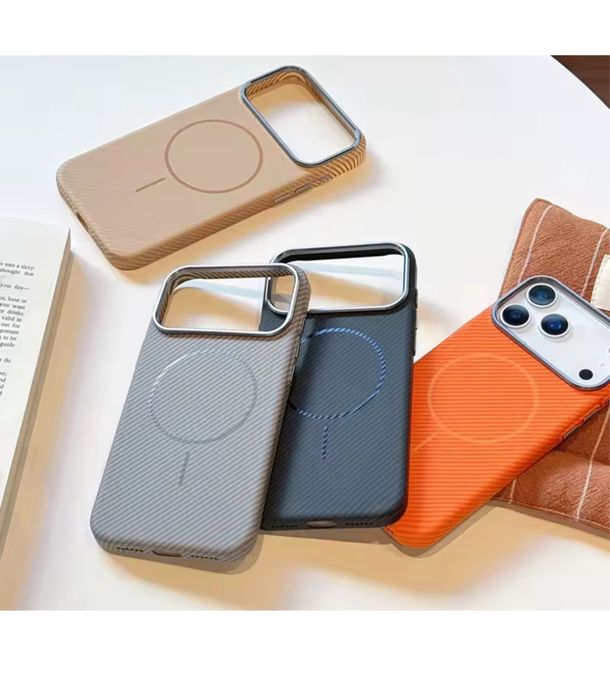 Husa Plastic Cabon Slim 0.2MM Neagra/Portocalie Iphone 17 PRO MAX AIR