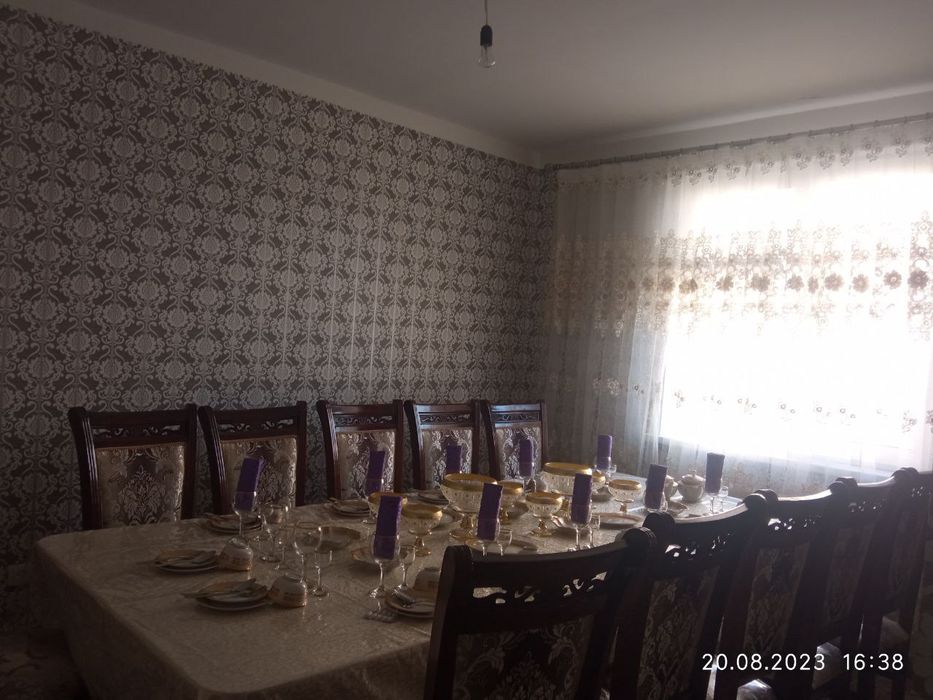 12 талик стол стул сотилади