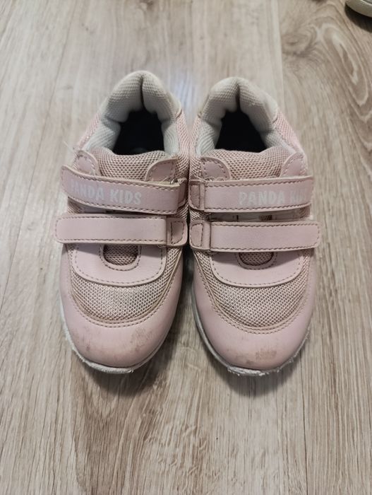 Кроссовки для девочки