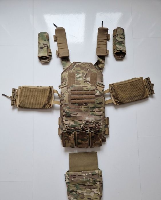 Vestă tactică multicam