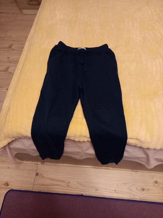 Дрехи от 104 до 134 .Всяко по 3лв.