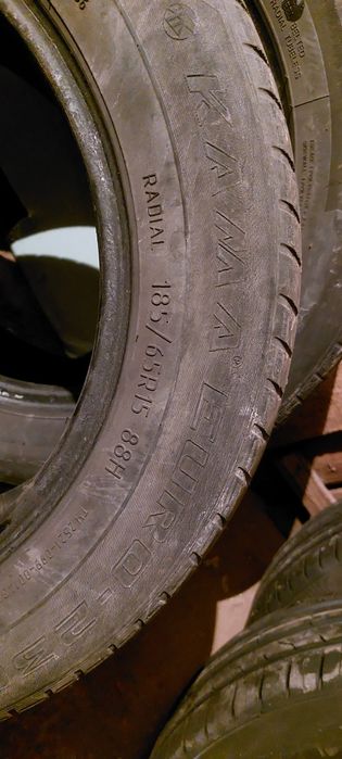 Продам бу шины в среднем состоянии