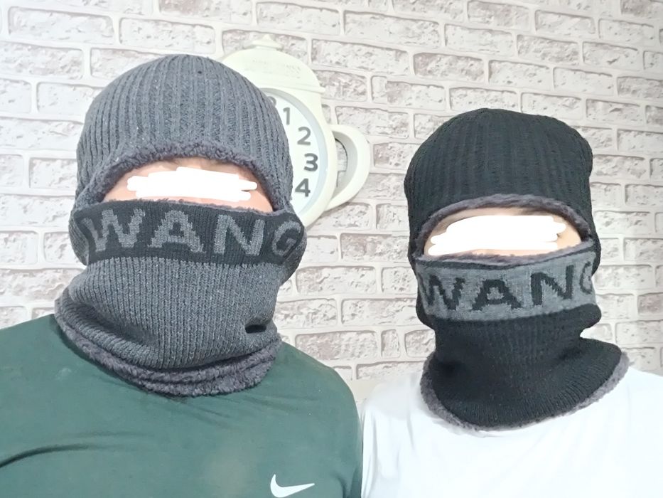 Шапки детскии и взрослых