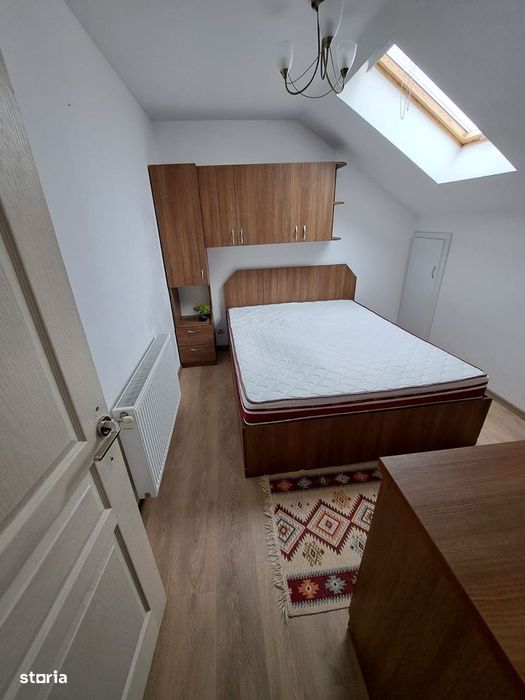 Apartament cu 3 camere semidecomandate, Marasesti