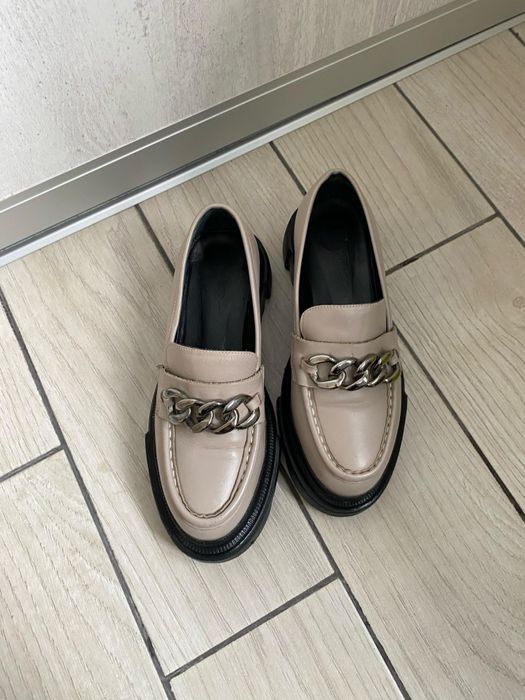 Лоферы б/у в отличном состоянии