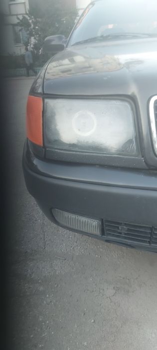 Продам фары ауди 100 c4