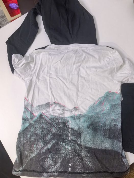 Детска блуза Guess с 3D ефект