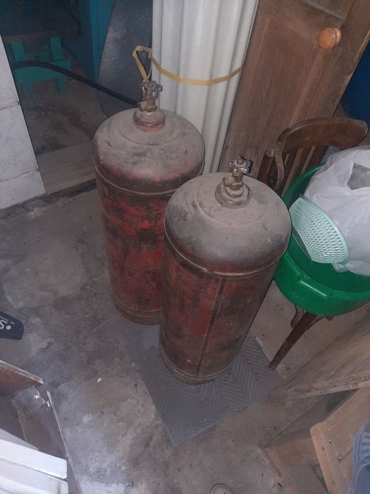 Газ балон 2 штуки (с газом)