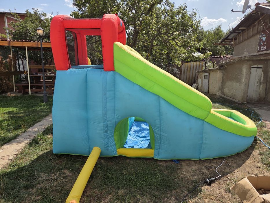 Детска надоваема водна пързалка