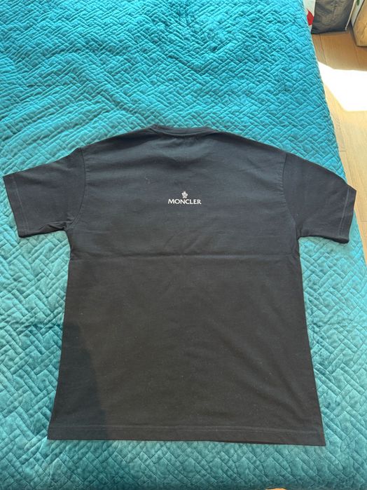 Tricou Moncler negru stare excelenta marime M
