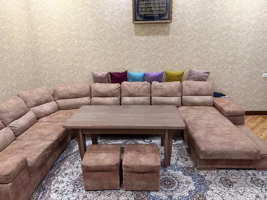 Ugolok divan holati yaxshi
