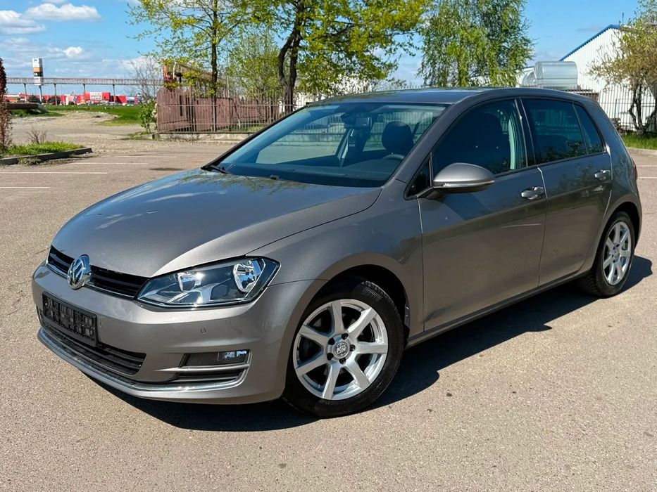 Volkswagen Golf 7 Sport Pack 2014 2.0TDi 140 CP E5 CutieAut DSG Clima Navi Alcantara