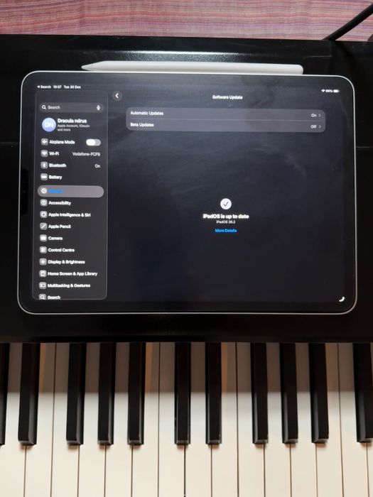 iPad Pro M2, 11 inch: stare excelentă & Apple Pencil & Husǎ