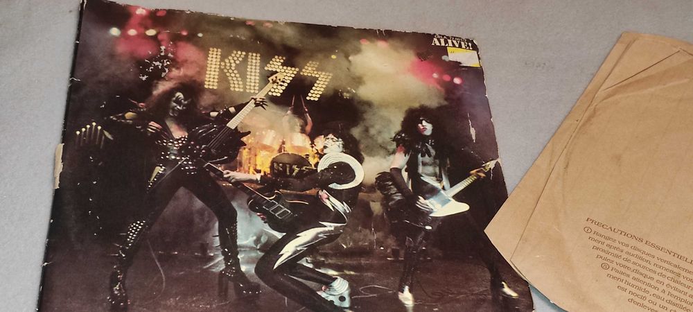 2 viniluri KISS ALIVE - 1975  - pt. colectionari 180 ron