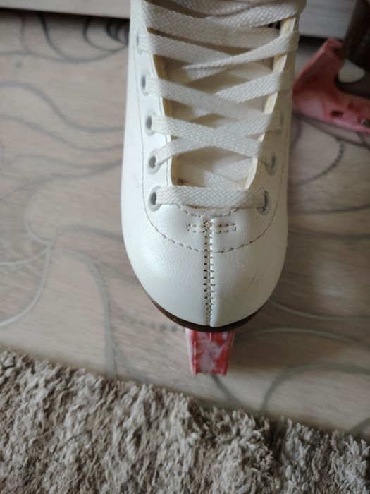 Коньки фигурные для начинающих