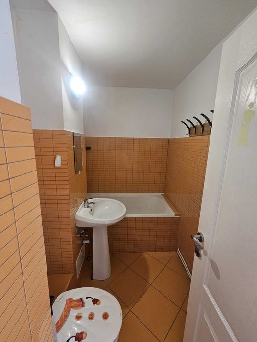 Apartament 2 camere de vânzare – Zona Pieței, Sfântu Gheorghe – Persoană fizică