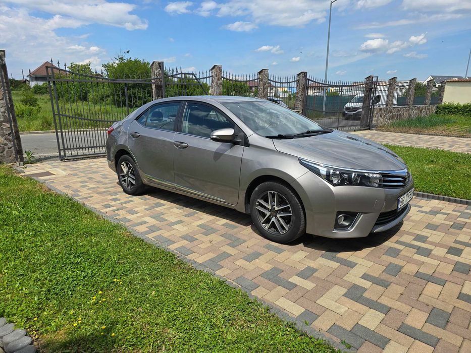 Toyota Corolla, fabricatie 2015, motor 1.6 benzină 132 CP, cutie automată