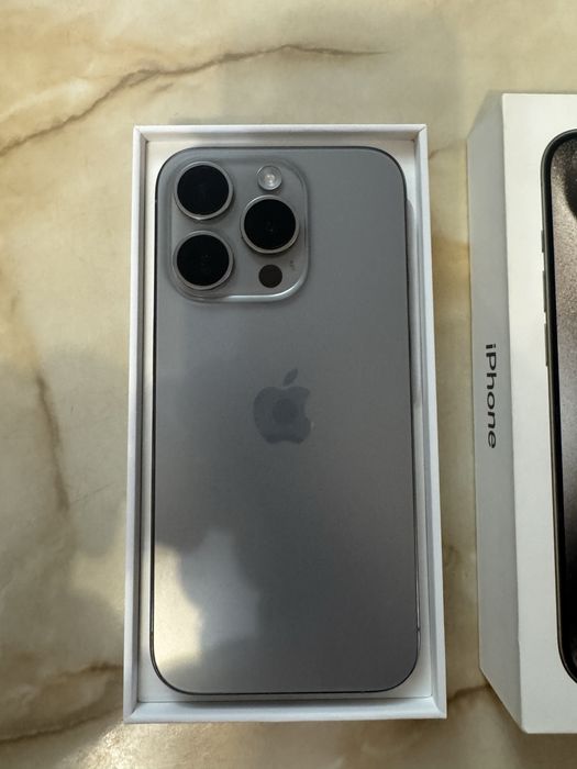 iPhone 15 pro 512 GB